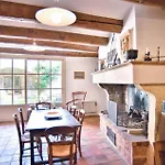 In * Nages-et-Solorgues